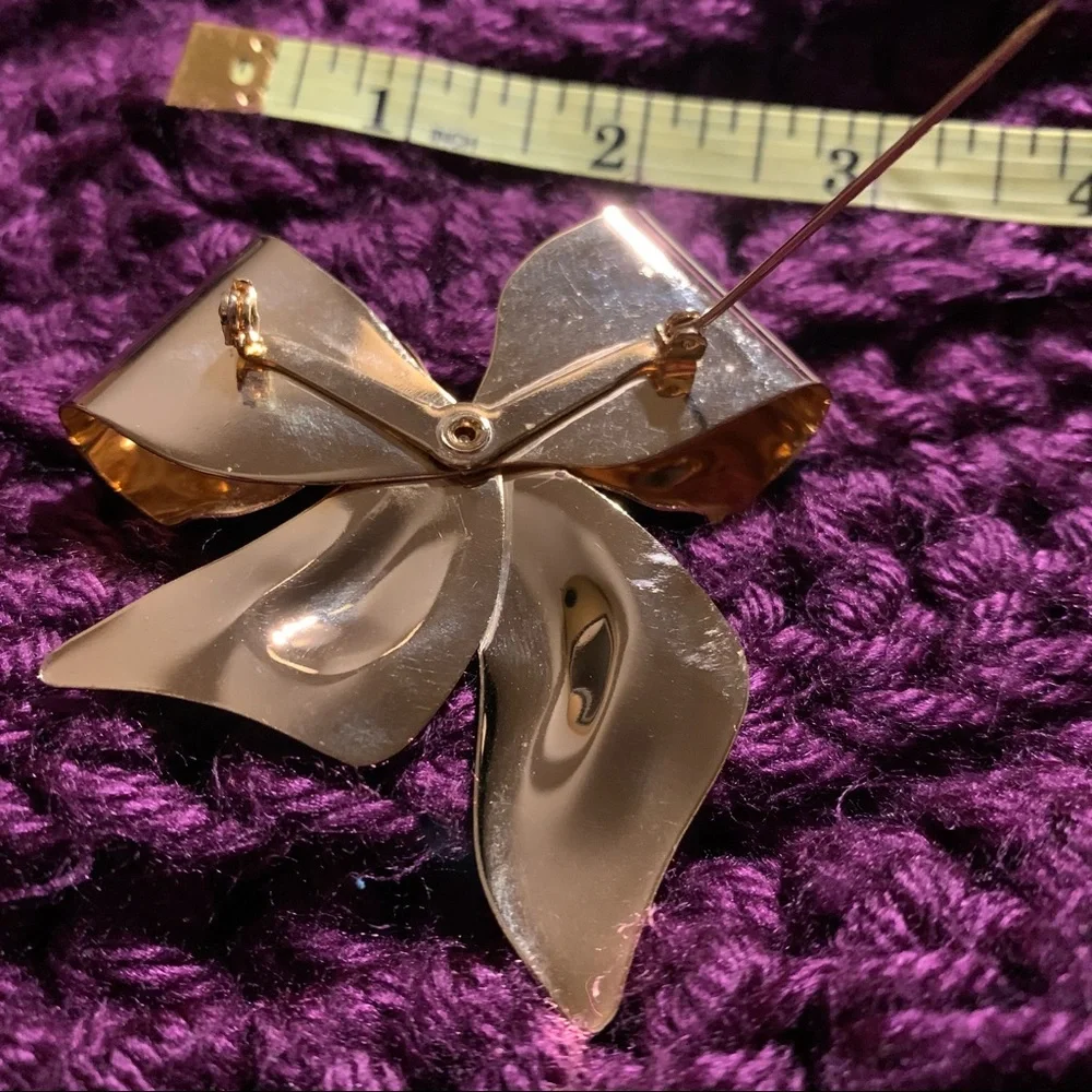 Vintage SHINY Gold BOW with crystals pin Brooch